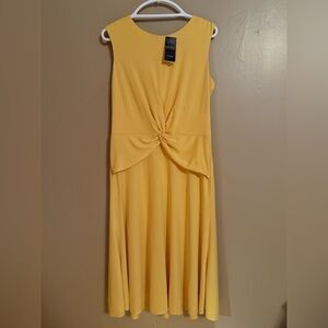NWT Lauren Ralph Lauren 
Twist Front Jersey Dress
Size 14 in Yellow